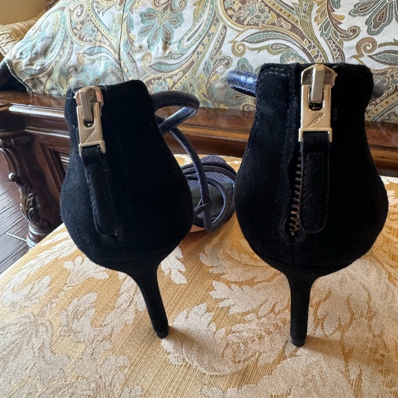 B Brian Atwood Sandals - Picture 5 of 11